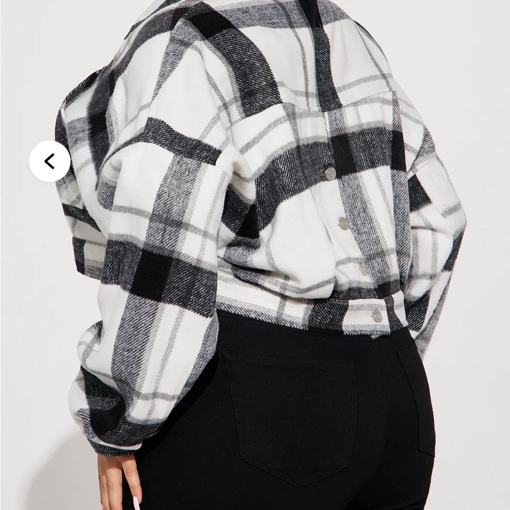 Fashion nova Black and White Plaid jacket - Picture 8 of 9